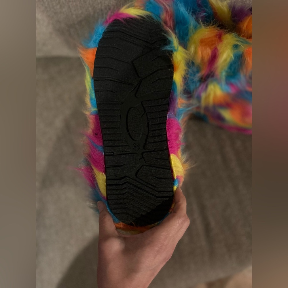 Colorful Furry Slip on Boots - Picture 4 of 5